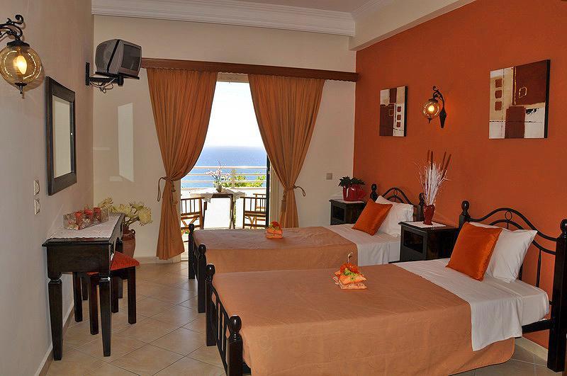 Mazis Aparthotel 3*